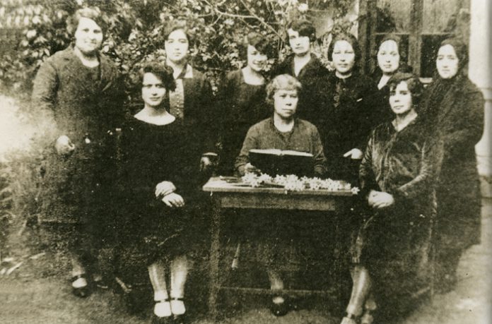 Profesoras Liceo Aplicación 1912 696x459